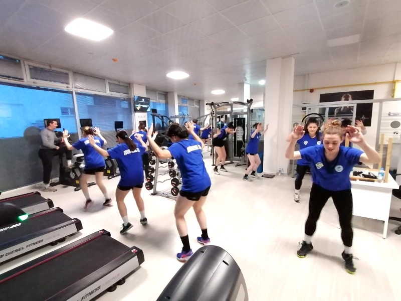 ODUNPAZARISPOR  2.YARIYA BİLENİYOR