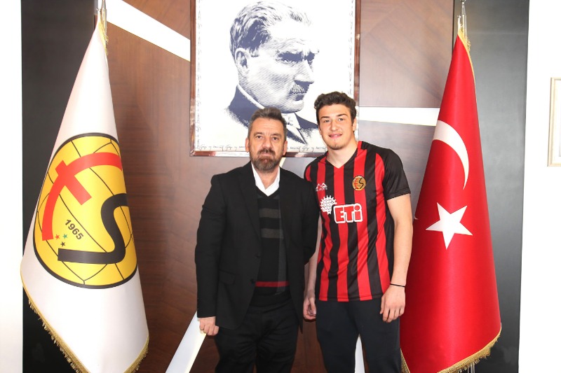 EFEHAN ÖNCE İMZAYI ATTI