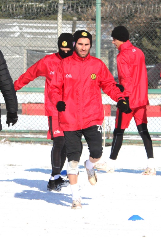 HASAN TAKIMA KATILDI