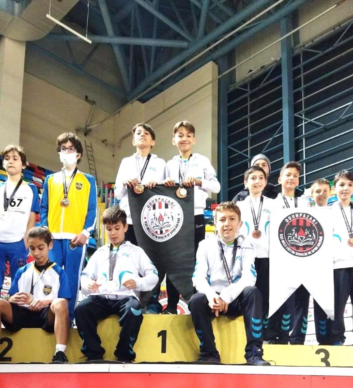 BÜYÜK GURUR YAŞANIYOR