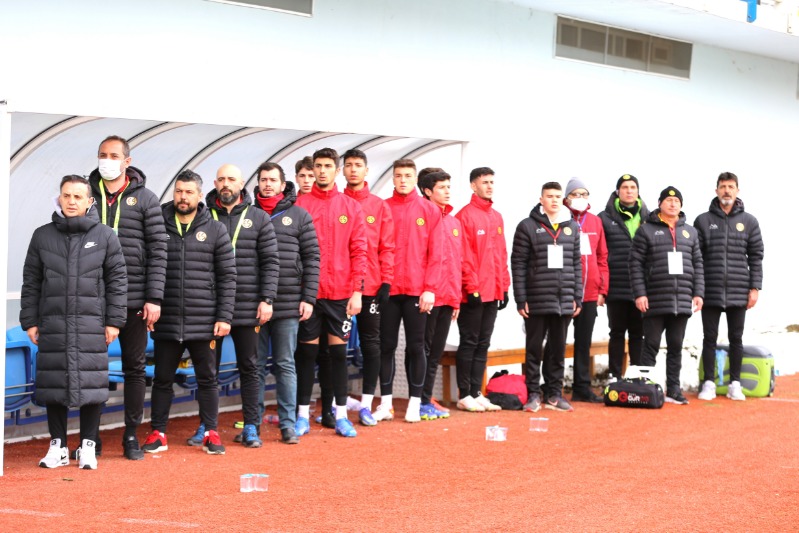 SUAT HOCA KADROYU DEĞİŞTİŞTİRDİ