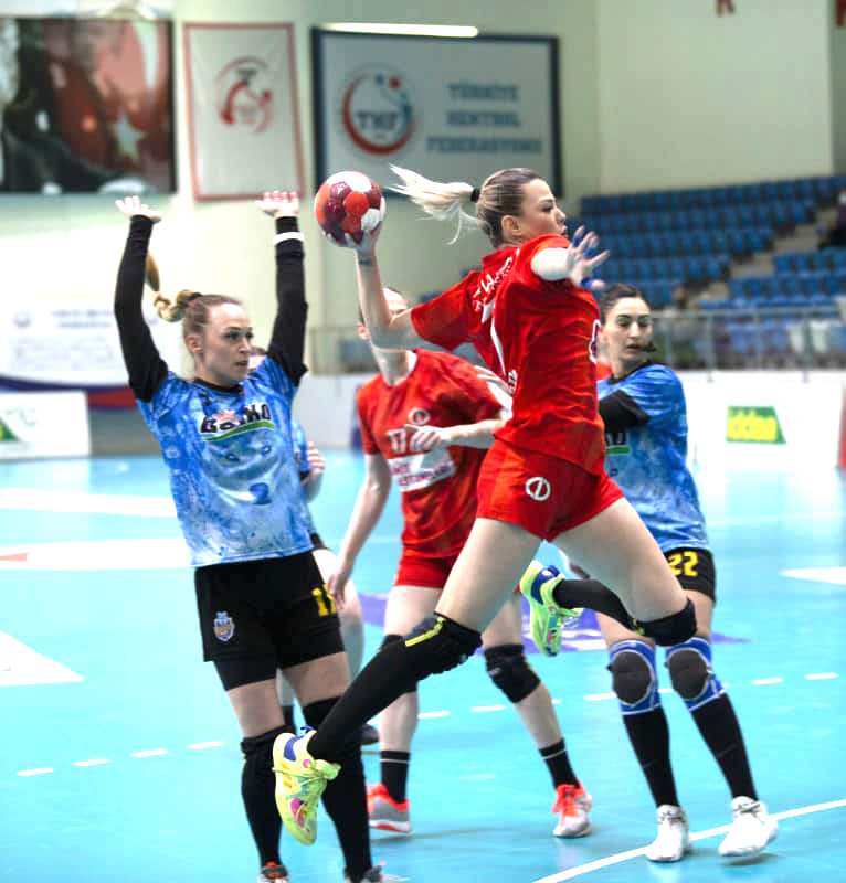 KRİTİK MAÇA BİLENİYORLAR