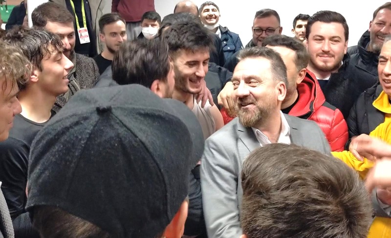 YÖNETİM GAZA GELMEDİ