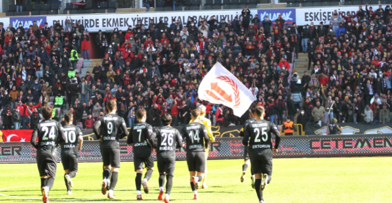 ES-ES İÇ SAHADA ÇOK FARKLI