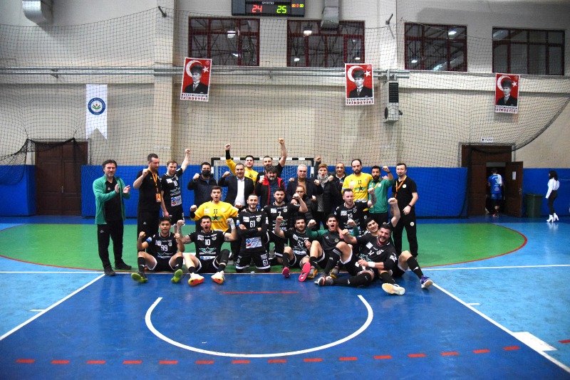 AVRUPA KAPISI SONUNA KADAR ARALANDI(24-25)