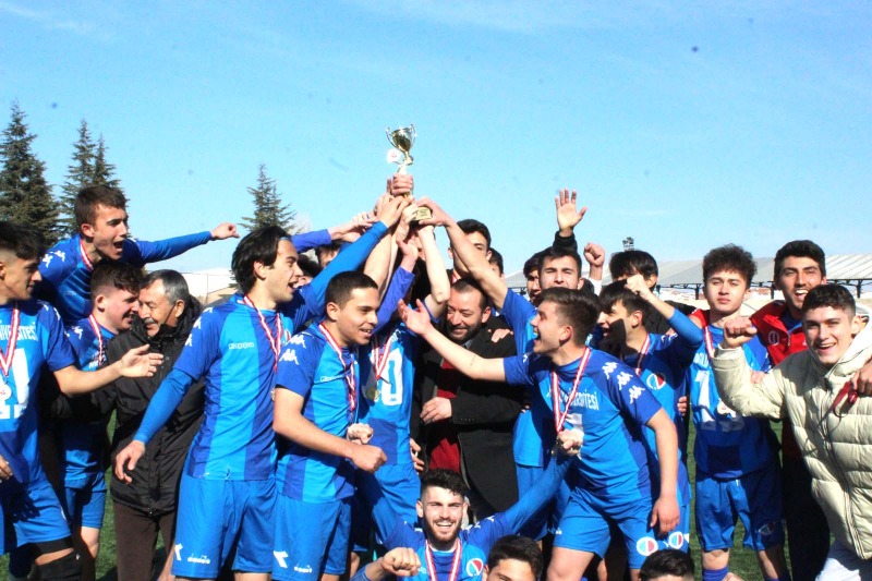 ANADOLU MUTLU SONA ULAŞTI(2-0)