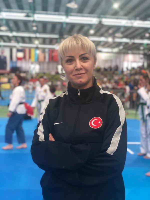 TEPEBAŞINDA MİLLİ TAKIM GURURU