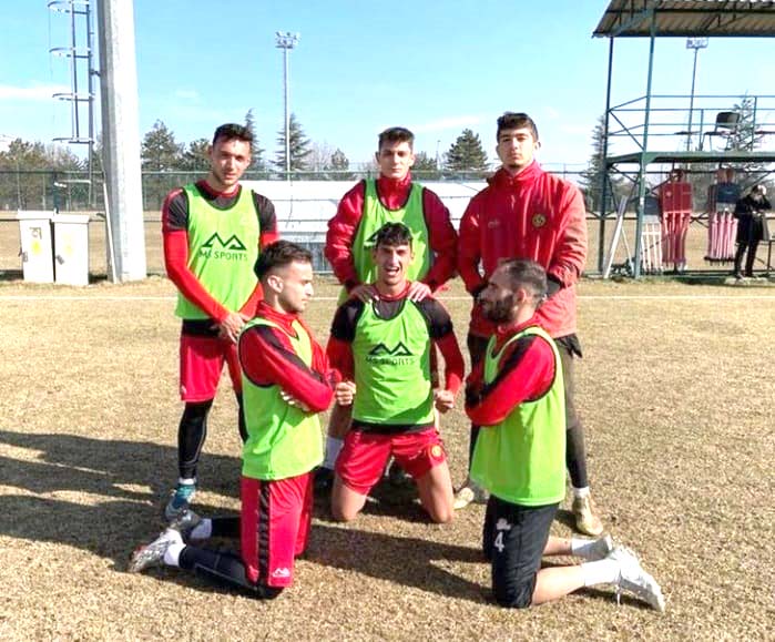 ŞİMŞEKLER 3 PUAN İÇİN İNANÇLI