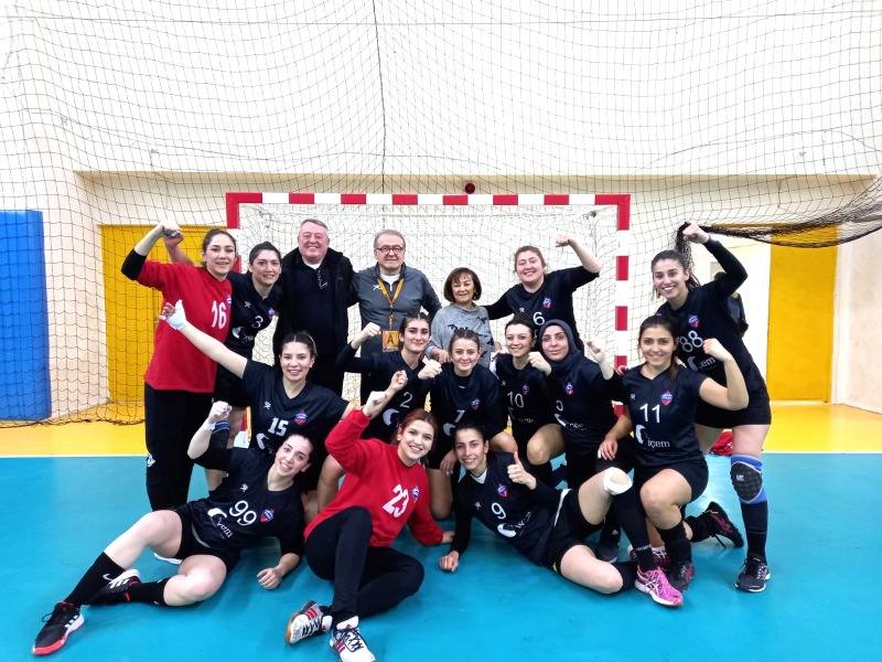 DERBİ ESKİŞEHİR HENTBOLUN (28-21)