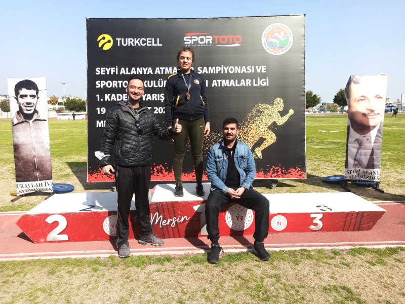 İLÇE DE BÜYÜK GURUR