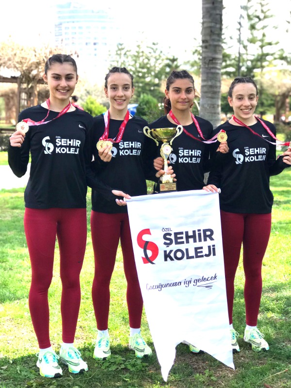 ŞEHİR KOLEJİ ATLETLERİ  ŞAMPİYONLUĞA KOŞTU