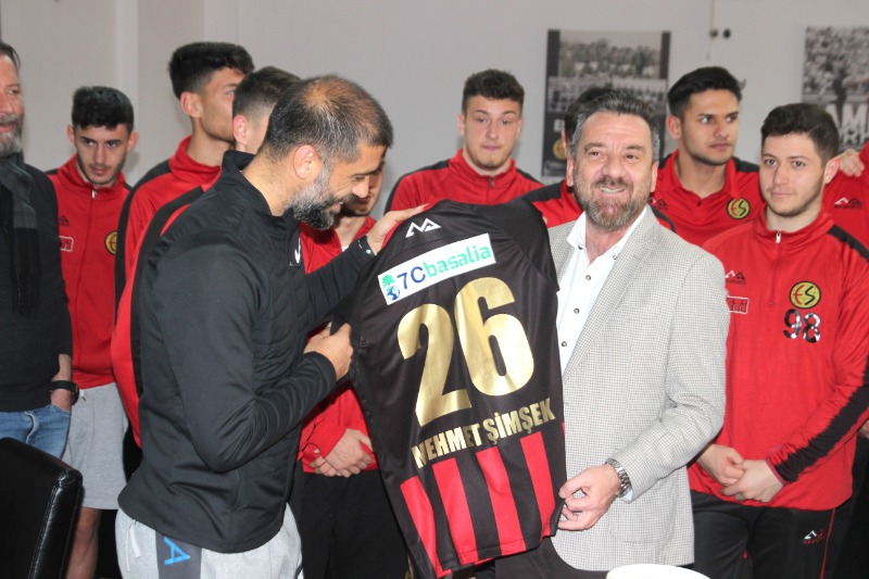 ARMA DÜŞMESİN KULÜP KAPANMASIN