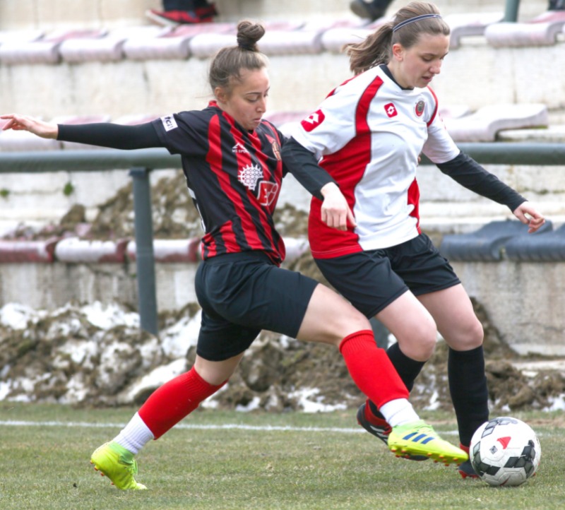 KADIN FUTBOLCULAR 19 MARTTA BAŞLIYOR