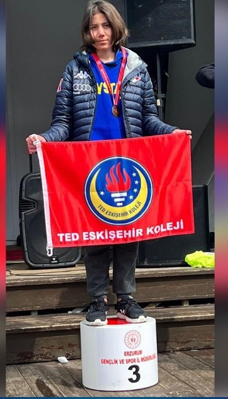 ALKIŞLAR ÇETİNTAŞA