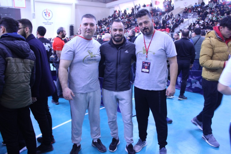 MANEVİ BABAMIZDI