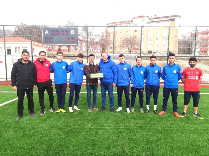 GENÇ BAŞKANA SÜPRİZLER BİTMEDİ