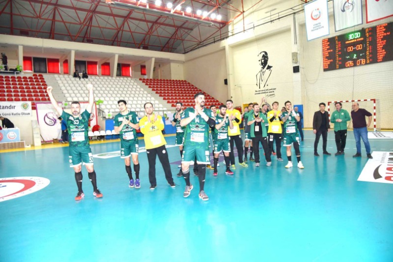 KUPADA İLK RANDEVU İZMİRDE