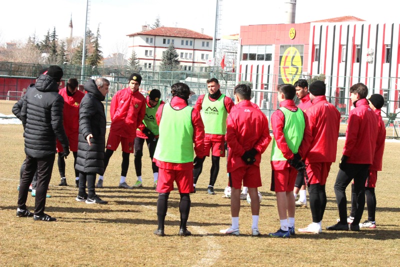 KAMPA GİRDİLER