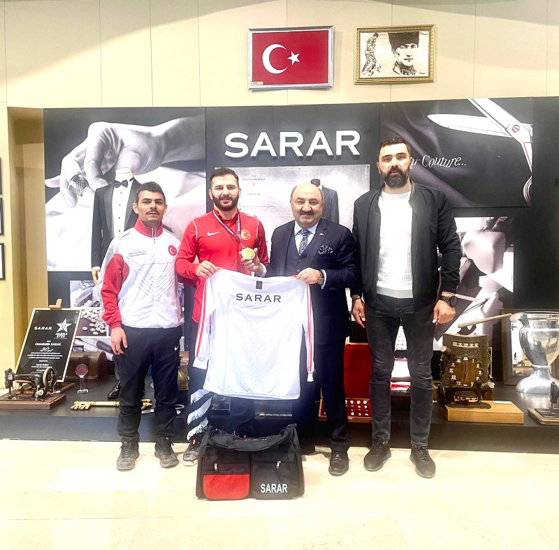 MİLLİ GÜREŞÇİDEN ÇOBANA ZİYARET