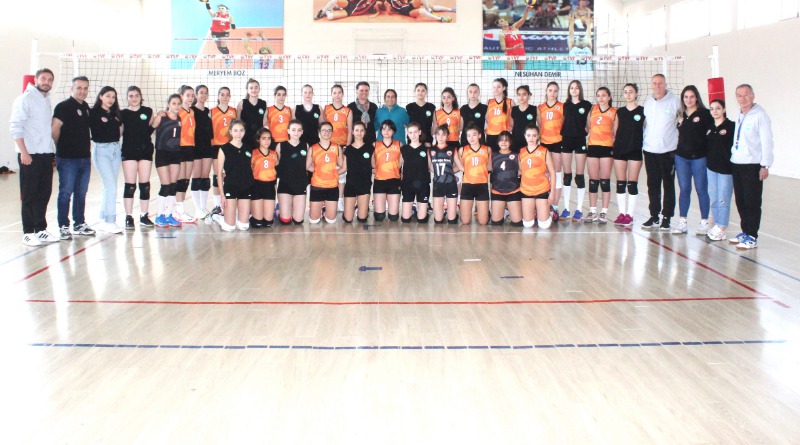 ECZACIBAŞI İLE ÖZEL MAÇ YAPTILAR