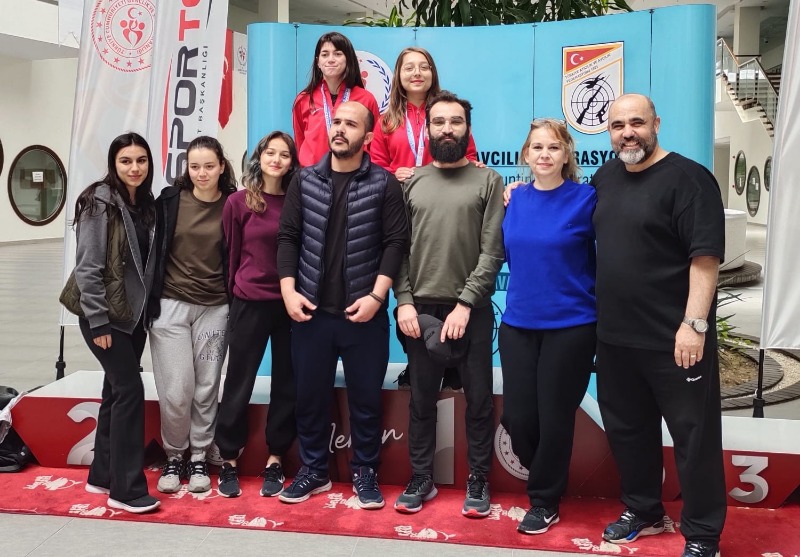 ATEŞLİ SİLAHLARDA  2 REKOR 4 MADALYA