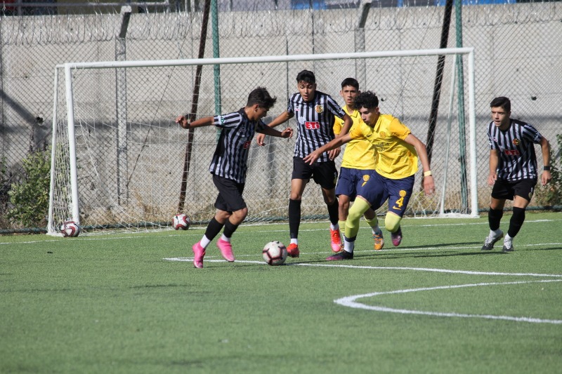 SAHNE ONLARIN