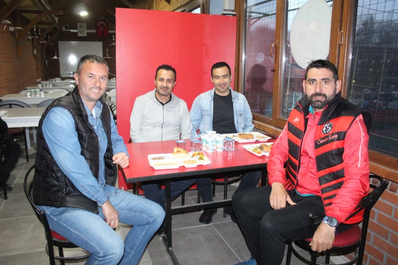 ALT YAPI DERNEĞİNDE  HASRET GİDEREN İFTAR