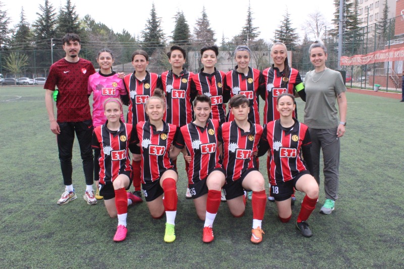 DİŞİ ŞİMŞEKLER KENDİNİ  AFFETTİRDİ (26-1)
