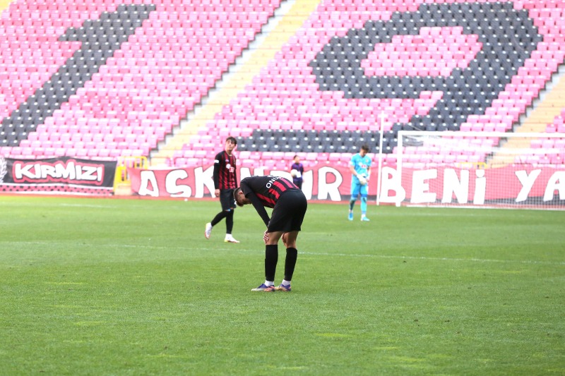VEDA MAÇI BİLE ÜZÜCÜ OLDU (2-5)