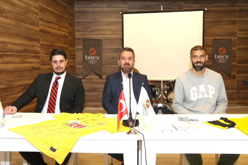 NE SOYULACAK PARAMIZ KALDI  NE DE SOYACAK BİR ŞEYİMİZ