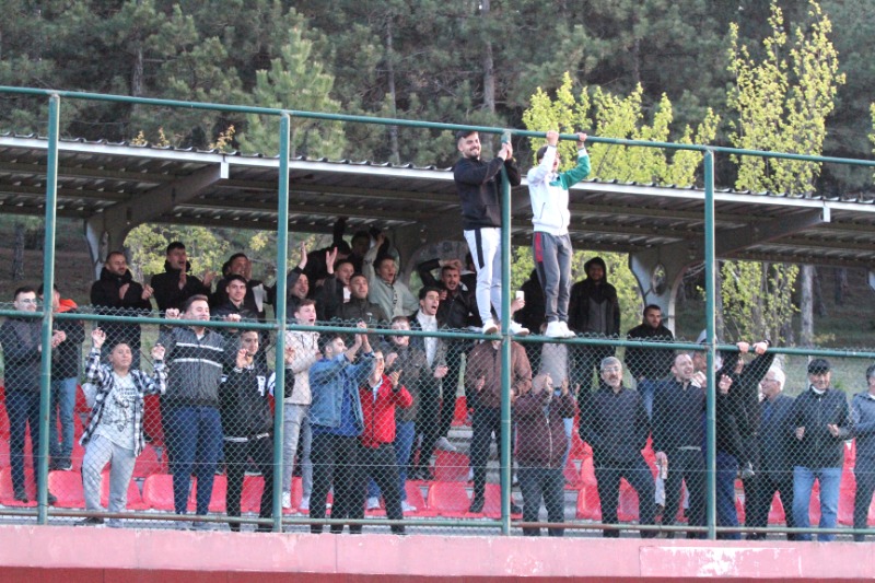 MAÇLARA İLGİ BÜYÜK