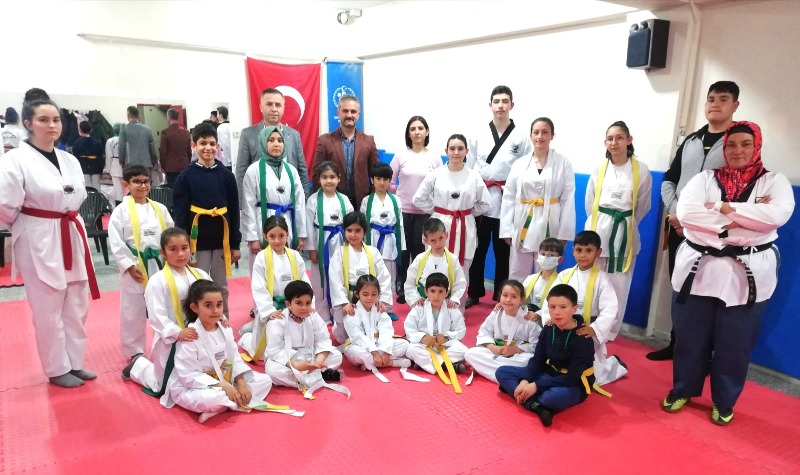 OLİMPİK KULAÇLARDA  KUŞAKLAR BAĞLANDI
