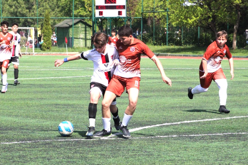 U14 LİGİ’NDE GOL YAĞMURU SÜRÜYOR