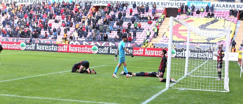 34 MAÇTA 74 GOL YEDİK
