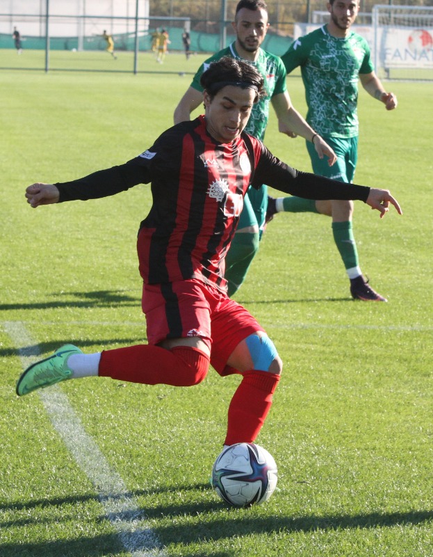 KULÜP ARIYOR