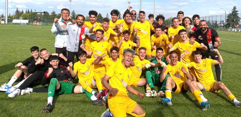 U 17LER GALİP GELDİ   U 15LER AFYON ÖNÜNDE