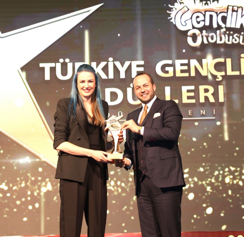 ESKİŞEHİRLİ MERYEME  BÜYÜK ONUR