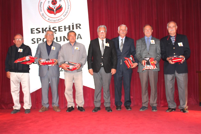 GRUPLAR HALİNDE ÖDÜLLER VERİLDİ