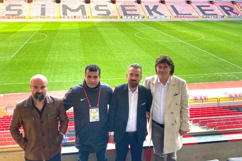 İSYANA İLK DESTEK GELDİ
