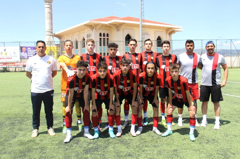GENÇLER MAĞLUP (2-4)