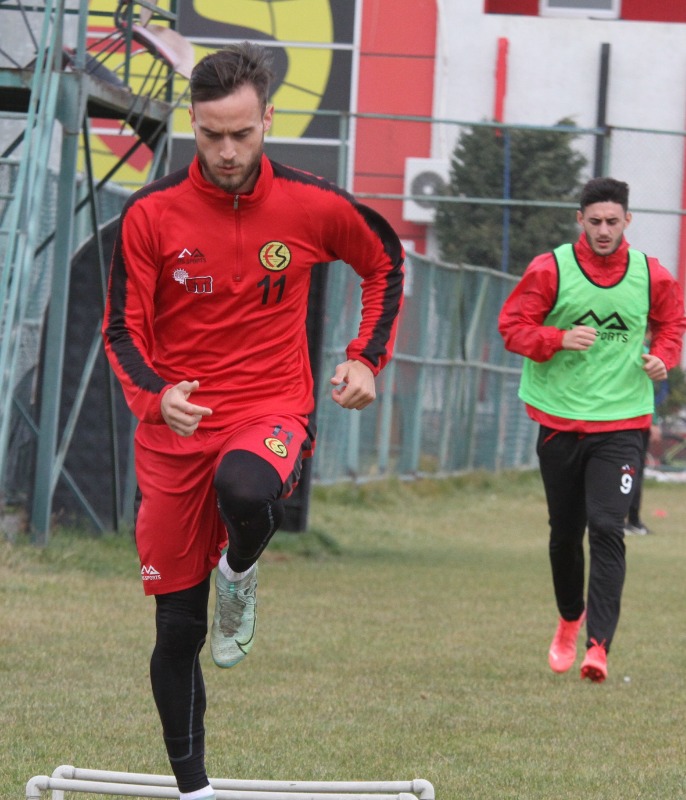GİTMEK İSTİYOR