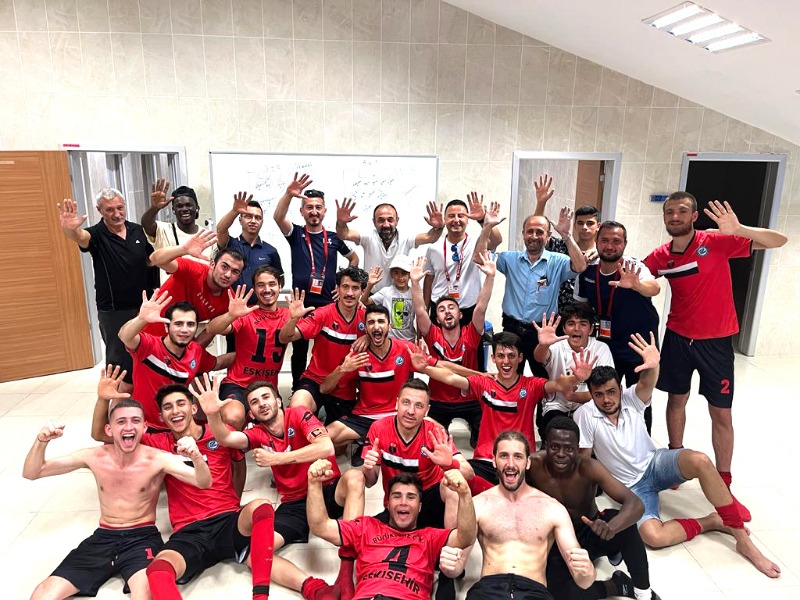BÜYÜKDERESPOR BÜYÜK AVANTAJI KAPTI(5-1)