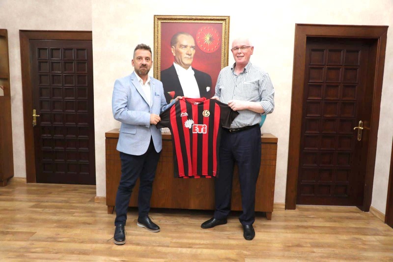 BENZİN İSTASYONU KAZIM KURTUN  ESKİŞEHİRSPORLULUK TESTİ OLAMAZ
