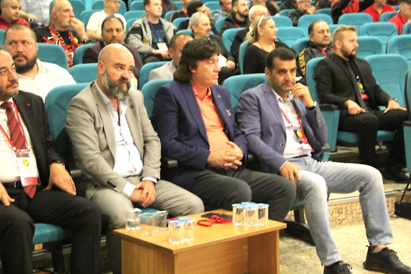 EN BÜYÜK DESTEĞİ  YİNE BAŞAL VERECEK