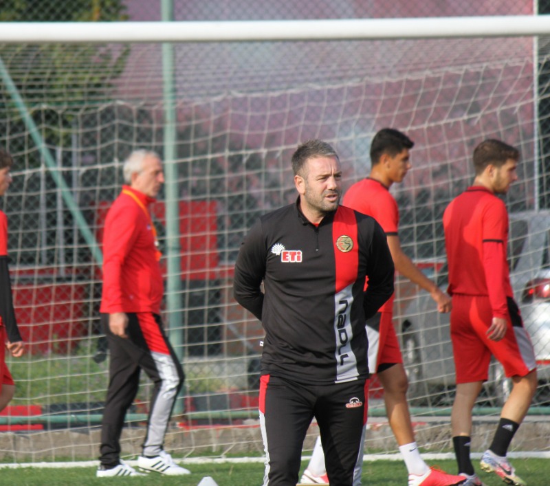 İLK GÖRÜŞME İLHAN VAR İLE