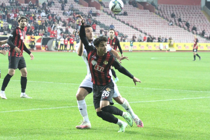 YENİ TAKIMINI BEKLİYOR