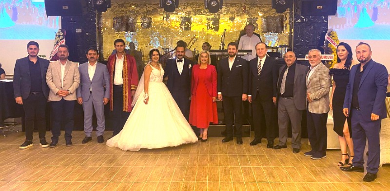 BOZKURT AİLESİNİN MUTLU GÜNÜ