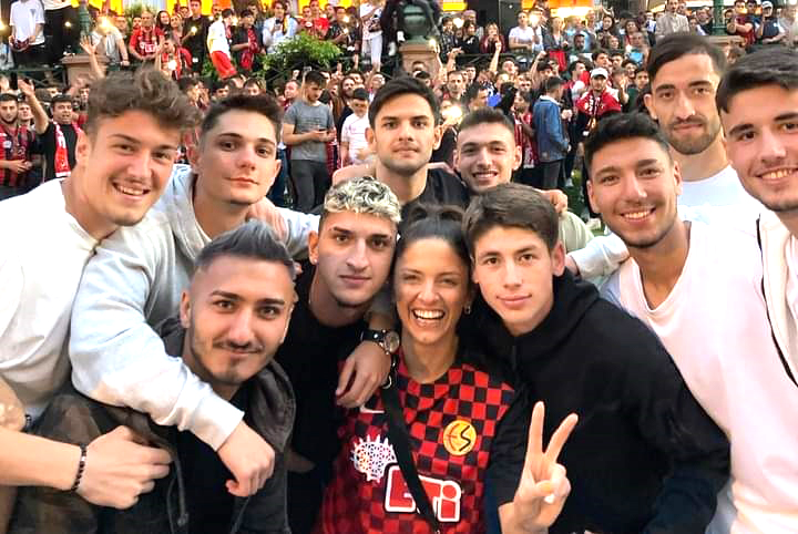 GENÇLERİ HEYECAN BASTI