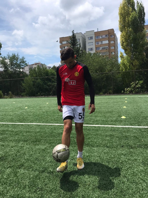 EMRE ARIKAN  ÖZEL ÇALIŞIYOR