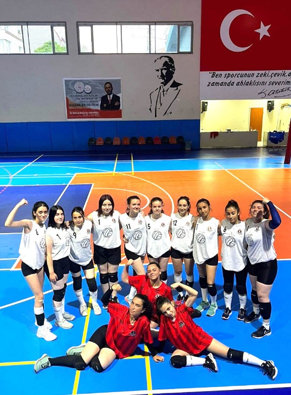 MİHALIÇÇIKSPORDA  Voleybol Alt Yapı Çalışıyor